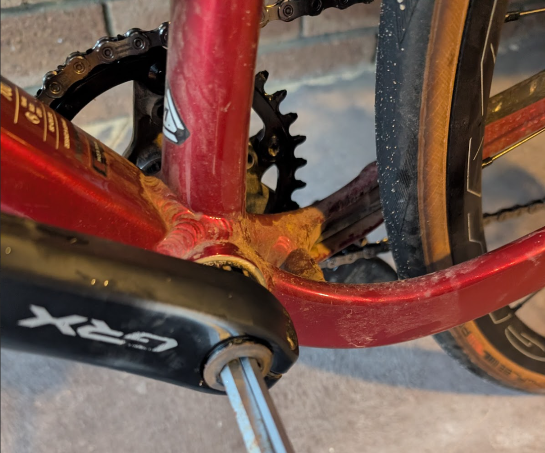 Cap removal using a 8mm and 6mm Allen key